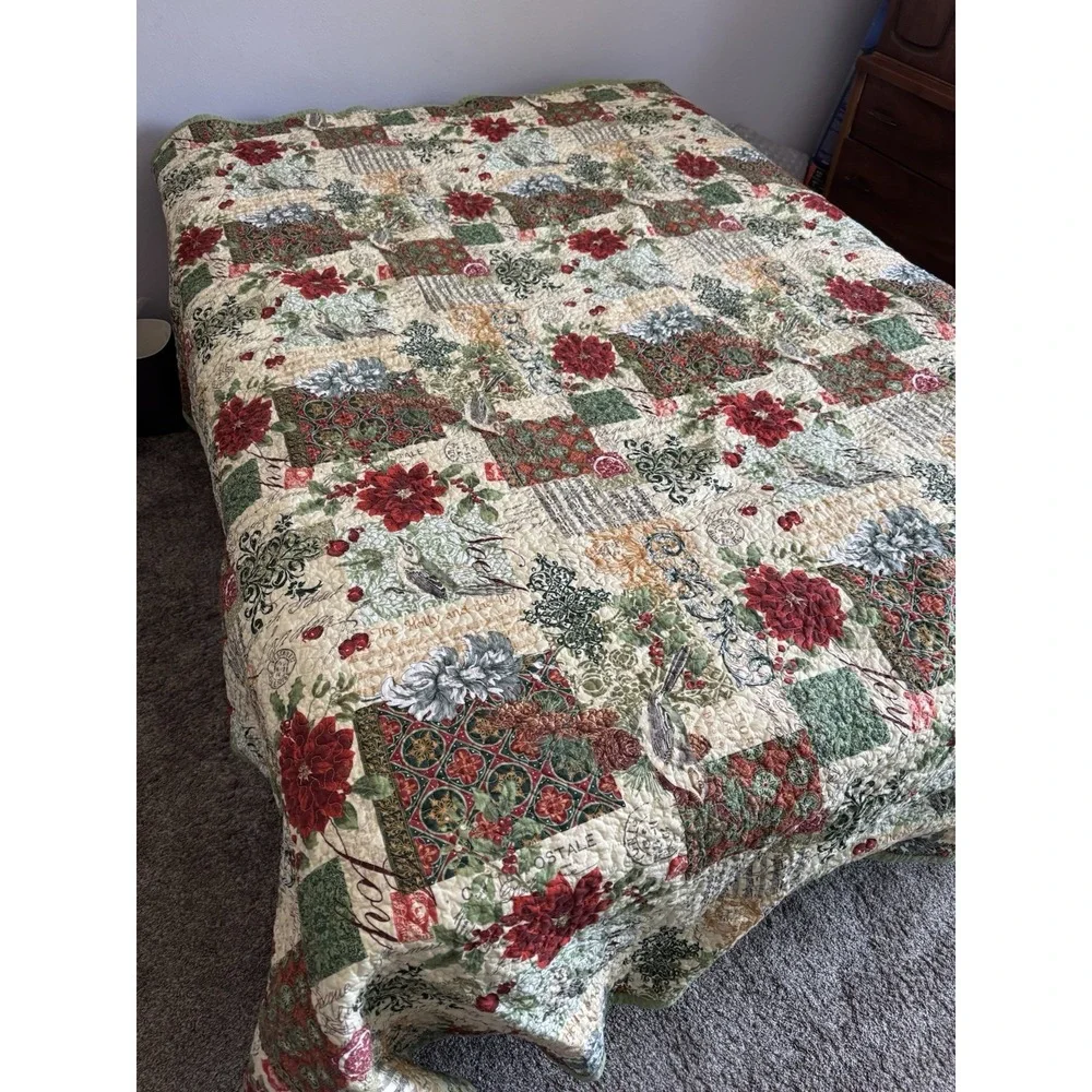 Christmas Holiday Quilted Bedspread 88 X 90